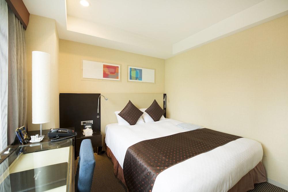 Jal Kannai Yokohama 3*