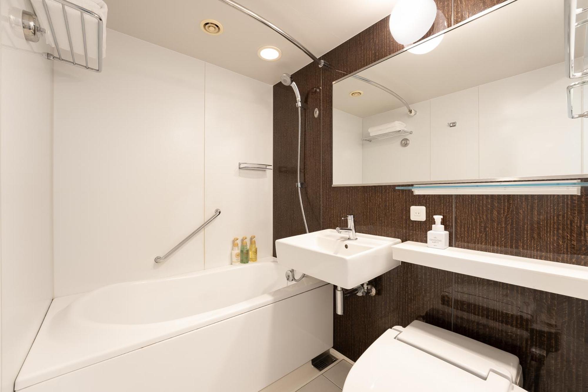 Jal Kannai Yokohama 3*